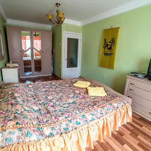 On Mykilska-slobidka Апартаменты